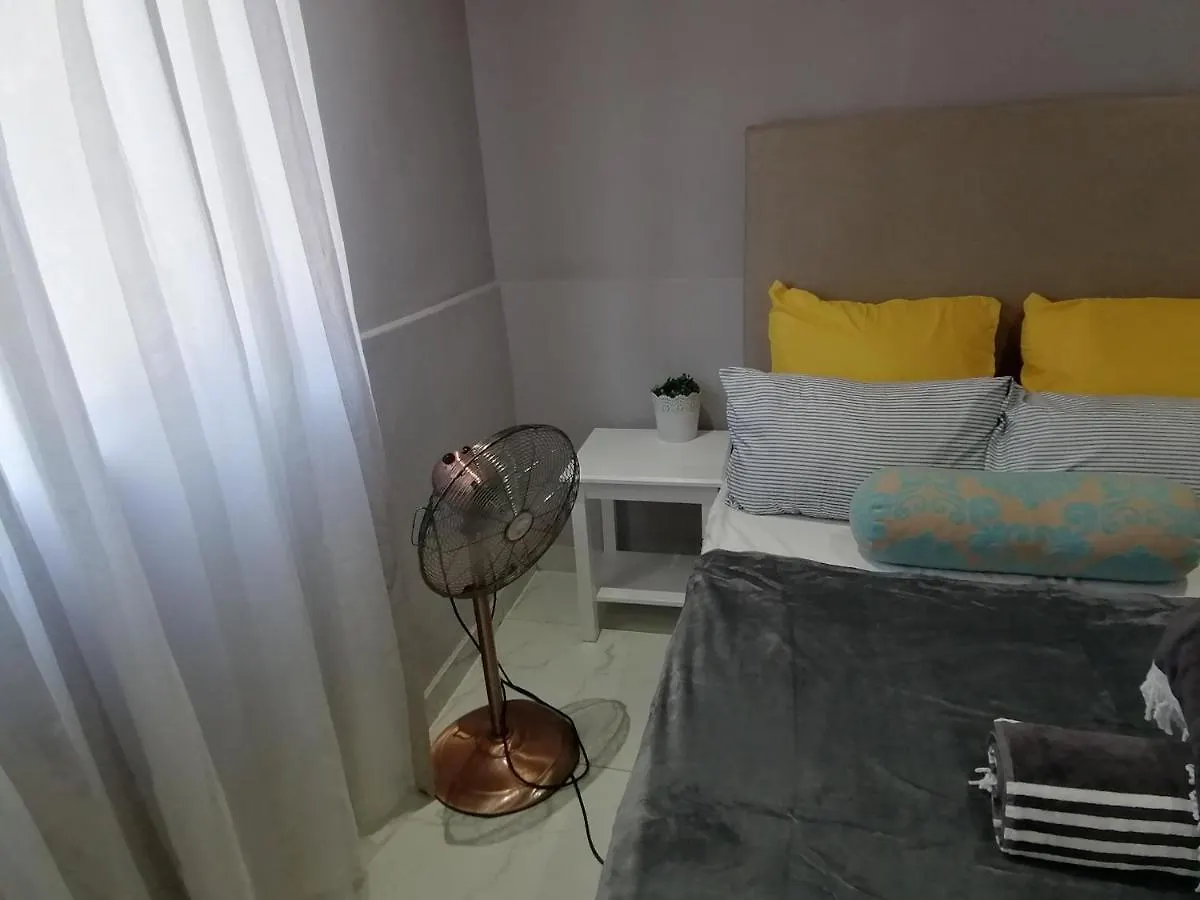 Guest house Mila Lodge 1 Cape Town