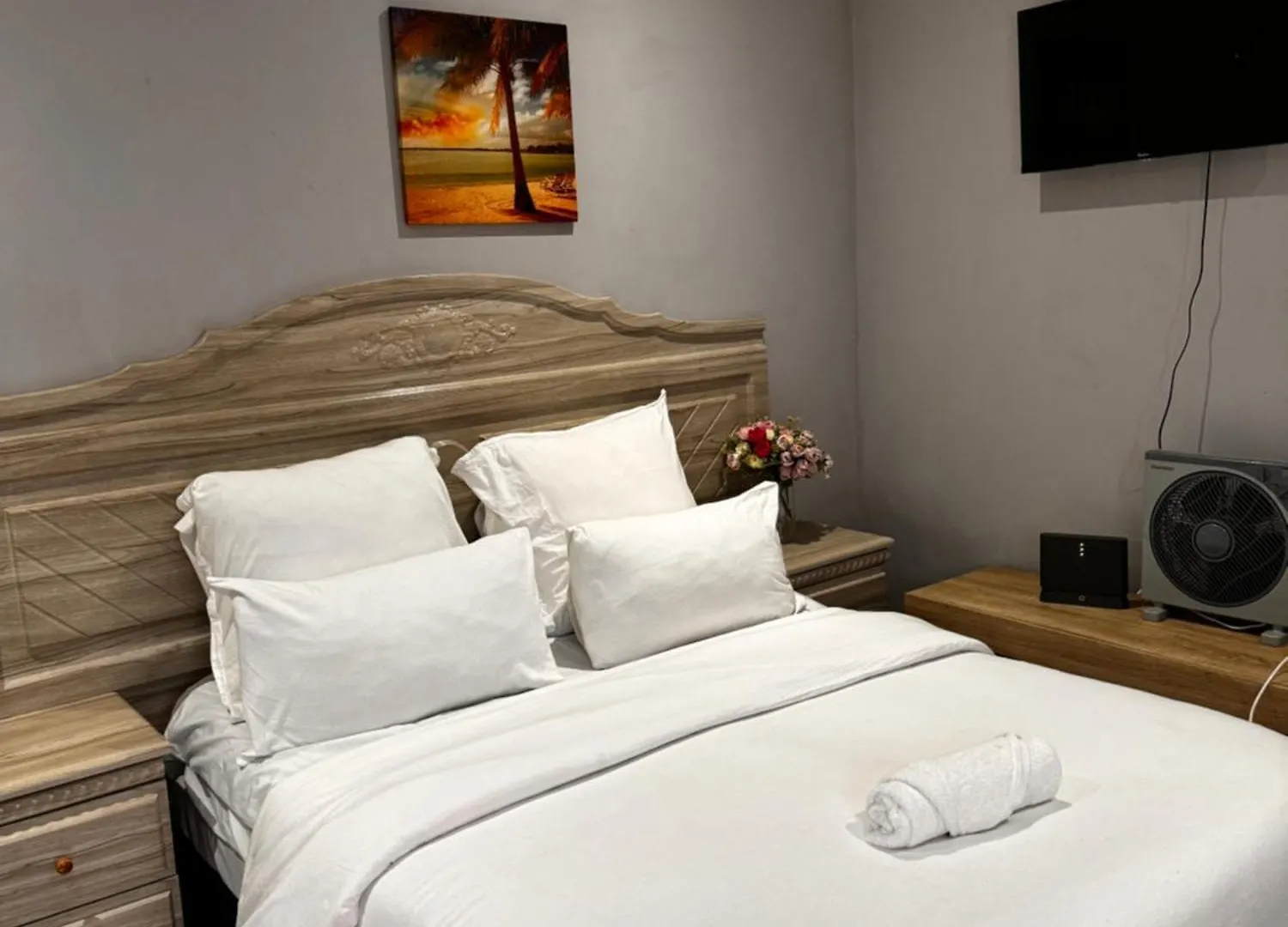 Mila Lodge 1 Cape Town 0*,  South Africa
